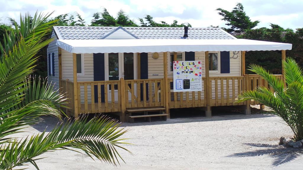 Camping De Kerurus Hotell Plounéour-Trez Exteriör bild