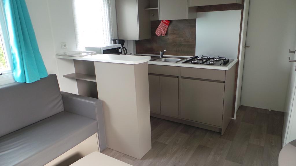 Camping De Kerurus Hotell Plounéour-Trez Exteriör bild