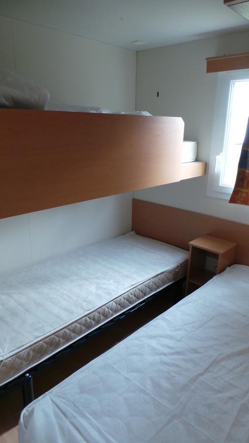 Camping De Kerurus Hotell Plounéour-Trez Rum bild