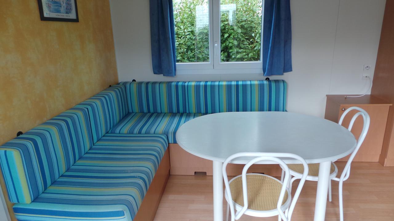 Camping De Kerurus Hotell Plounéour-Trez Rum bild